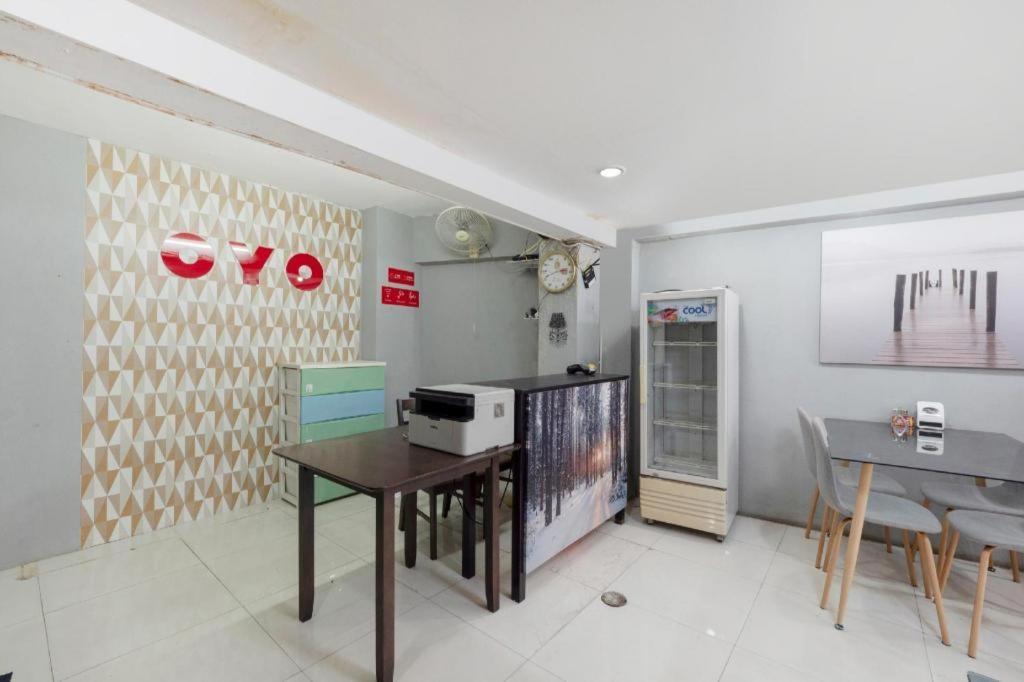 Oyo 1066 Encore Sea Side Pattaya Exterior photo