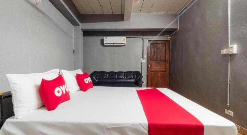 Oyo 1066 Encore Sea Side Pattaya Exterior photo